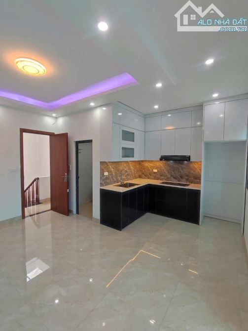 11,9 tỷ, 43m2, 5 tầng Trương Định, Hoàng Mai, nhà đẹp, thang máy, nội thất xịn, ngõ ô tô - 4