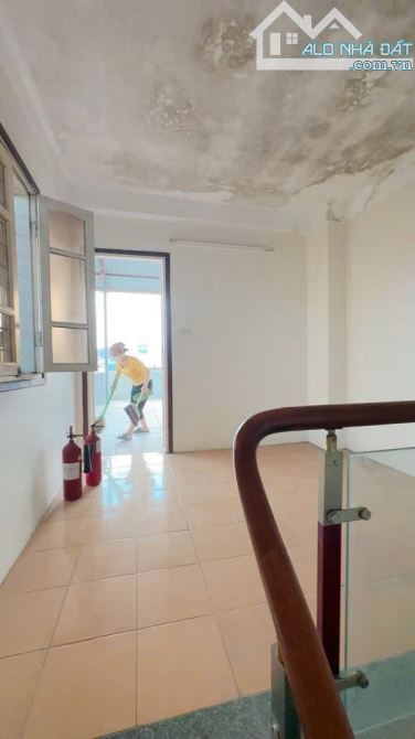 BÁN NHÀ NGÕ 127 HÀO NAM – GẦN PHỐ – DT 65M², 5 TẦNG, MT 6.8M – GIÁ 12.7 TỶ - 4