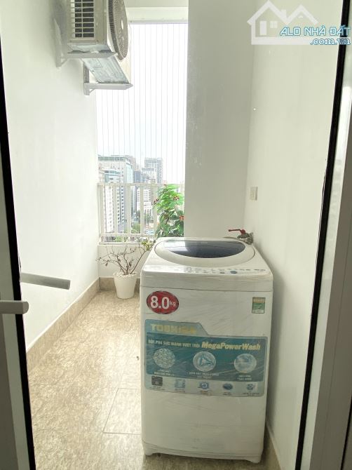 Cho thuê căn hộ 100m2 3PN 2WC full nội thất D11 Trần Thái Tông 19tr có thương lượng - 4