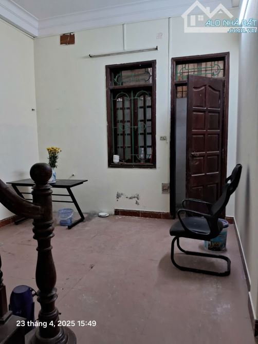 Cho thuê nhà Phân lô ô tô  61 Lạc Trung, 4 tầng x 40m2, KD onl, C.ty, trung tâm, ở, 15 - 4