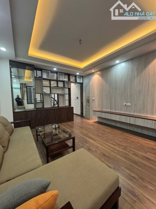 Nhà đẹp nội thất hiện đại đường 6m khu quân đội 918 Phúc Đồng DT 59m2 . Giá 16.5 tỷ - 4