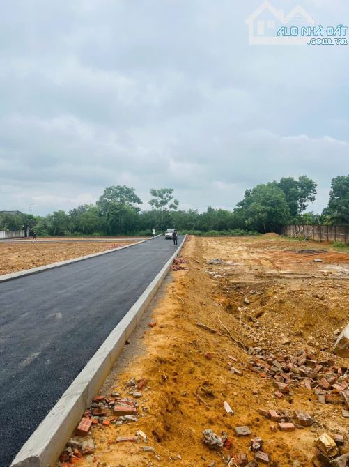 Về đất nền Láng Hòa Lạc 100m2 giá 2.4 tỷ – gần công viên, môi trường sống xanh  Nguyễn - 4