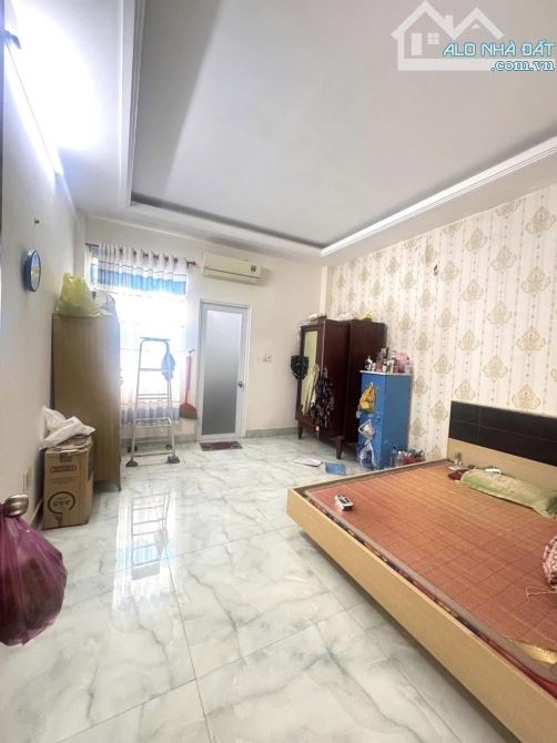 BÁN NHÀ 4 TẦNG 68M2 ( 4M X 17M) - LÂM THỊ HỐ Q12 - ĐƯỜNG 7M - 5.9 TỶ. - 4