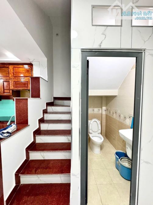 Vị trí tam giác vàng! Bán nhà HXH 8m -4tầng mới cứng-4pn4wc-DT 4x10m-giáp Phú Nhuận - 4
