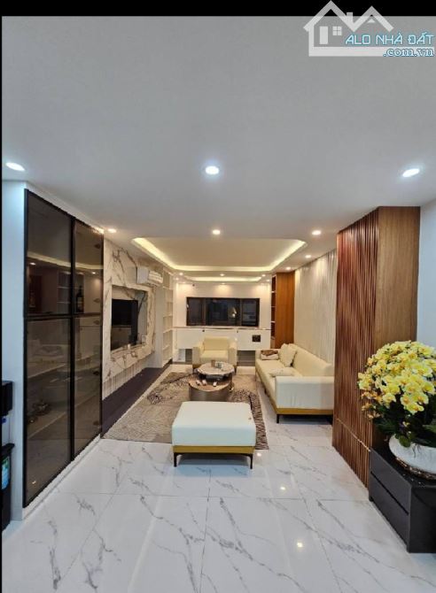Nhỉnh 9 tỷ / 53/60 M2 Nhà 6 tầng / Ô tô Thạch Bàn - 4