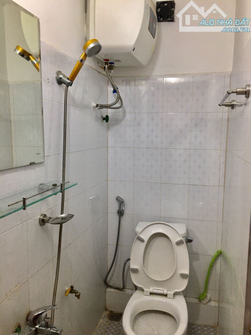Cho thuê nhà nguyên căn tại Đội Nhân, Vĩnh Phúc, Ba Đình. DT 26m x 5 tầng, giá 12tr - 4