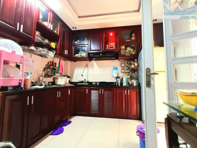 NHÁ BÁN 2 MT HẺM LÊ VĂN SỸ - Q.3 - 4 TẦNG GẦN ĐH SƯ PHẠM. Chỉ 13 TỶ NHỈNH - 5