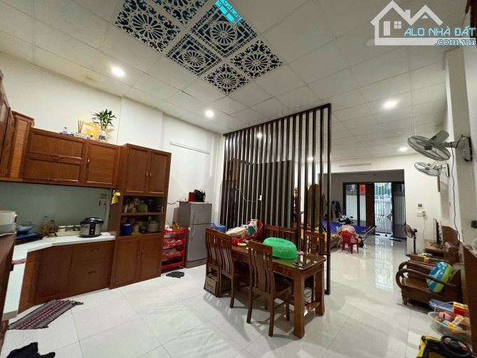 PDONG491-CHỦ GIẢN 150TRIỆU- NHÀ CẤP 4 vườn ngay TT Phước Đồng - DT 144m2 - 5