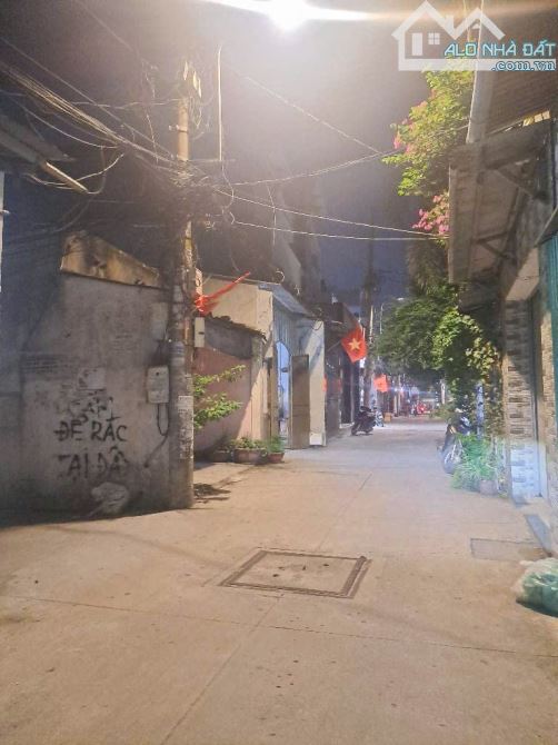Bán gấp nhà C4 Nguyễn Văn Quá Quận 12 145m2 Ngang 5.3m nở hậu tài lộc hẻm 4m Chỉ 6.5 Tỷ - 5
