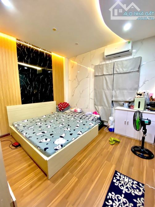 BÁN NHÀ 3 TẦNG CHÍNH CHỦ CHƯA QUA ĐẦU TƯ MOI XÂY -MT ĐƯỜNG 7.5M- Nguyễn Quang Diêu- HOÀ XU - 5