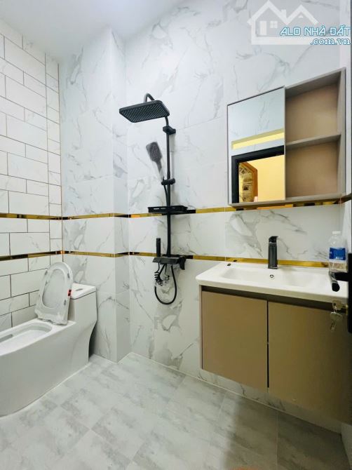 S175💥MT ĐƯỜNG SỐ Q.4 - XE HƠI NGỦ TRONG NHÀ - CHỈ NHỈNH 12 TỎI 💲 - 5