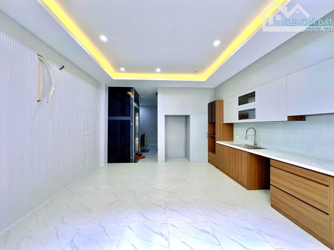 Cần bán gấp nhà riếng phân lô gara Ôtô kinh doanh 50m,6T thang máy phố Vương Thừa Vũ, TX - 5