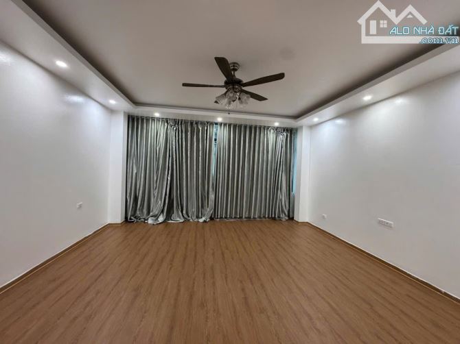 Cho thuê nhà 7 tầng THANG MÁY Tại Mặt Phố TĂNG THIẾT GIÁP, Phạm Văn Đồng. 28 triệu/tháng. - 5