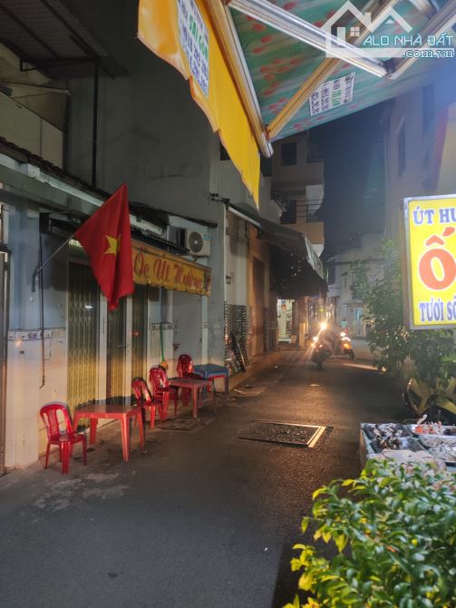 hẻm nhựa 4m sát 3 đường chính hoa đào lê văn sỹ hoa đào huỳnh văn bánh đoàn thị điểm 4ty8 - 5