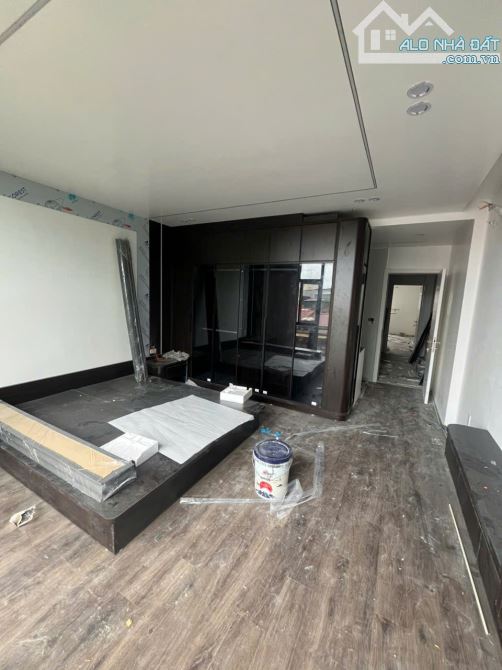 Bán nhà mặt đường xây 5 tầng thang máy Khu chợ Hàng - DT 135m - Mt 5m giá 14,5 tỷ - 5