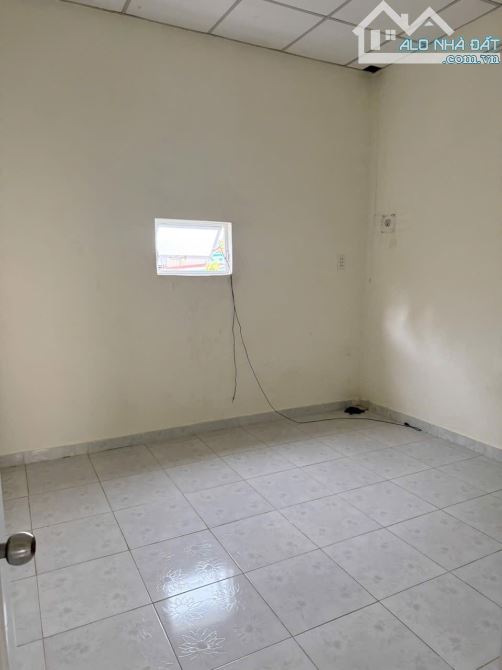 NHÀ TRỆT 1 LẦU- SHR/DSH GIÁ BÁN 1TY050 TRIỆU- MẶT TIỀN HẺM XH LONG HẬU - 5