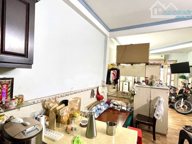 QUẬN 8 CÁCH 10m RA HẺM XE HƠI – DƯƠNG BÁ TRẠC Q8 – 41M² – 2 TẦNG – 2PN – GIÁ 4.2 TỶ TL - 5