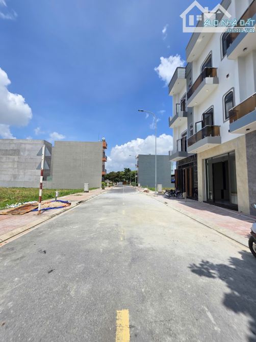 Bán nhà mới 1T2L 4.5x17m, đường N2 KDC Lê Phong An Phú 1 p. An Phú, full nội thất - 4