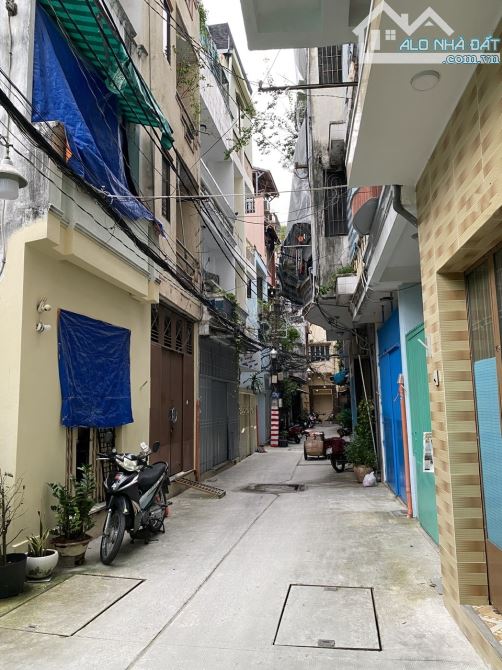 Nhà Nguyễn Đình Chiểu, Q. 3, hẻm 6m , dt: 41m2 nở hậu,  6 tầng, giá  8.x TỶ - 5