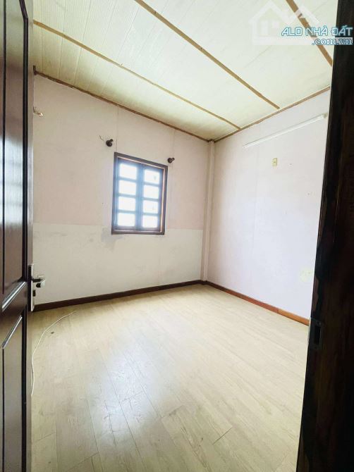 BANK ĐỊ TRÊN 10TỈ. CHỦ NHẮM MẮT BÁN NHANH LUÔN CHỈ 8.5 T.  SIÊU HIẾM - DƯƠNG QUẢNG HÀM - 5
