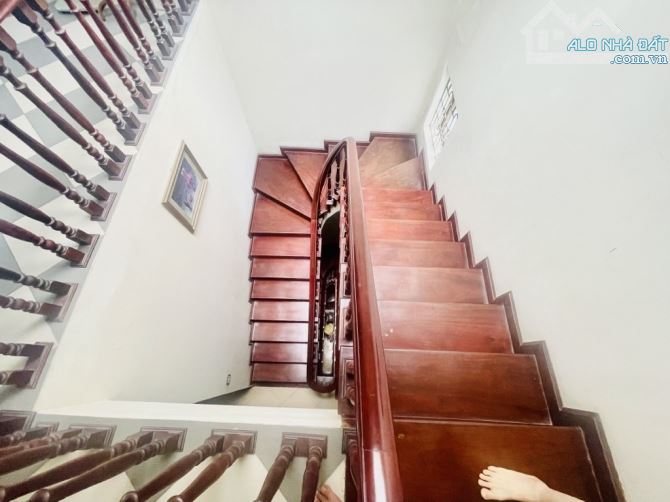 TRUNG TÂM HAI BÀ, CÁCH PHỐ 10M - Ô TÔ ĐỖ CỬA, VÀO NHÀ - KINH DOANH- GIẾNG TRỜI THOÁNG SÁNG - 5