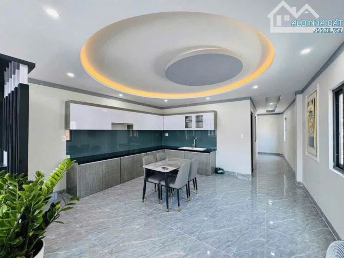 NHÀ 1 TRỆT 1 LẦU NGAY KHU DÂN CƯ TÂN TRIỀU CÁCH CÂY XĂNG BÌNH HÒA CHỈ 5P - 5