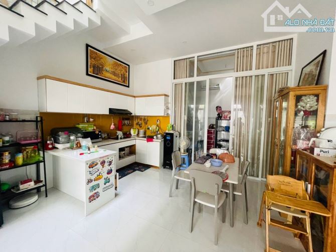 Bán Nhà 1 Trệt 2 Lầu Hẻm Oto Hoàng Hoa Thám 75M2 (5x15) - Giá: 8.3Tỷ tl - 5