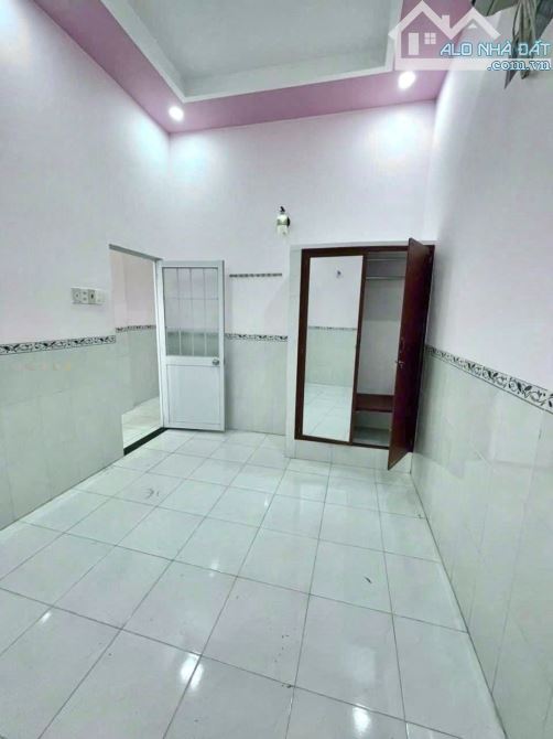 Kẹt quá rồi bán gấp căn nhà cấp 4 Đ.Trần Tử Bình, củ chi 150m2 SHR 2PN. Giá 705 Triệu - 5