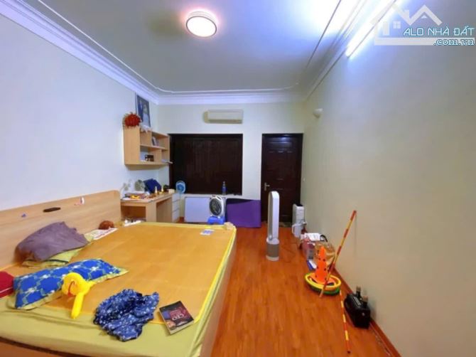 Bán nhà 88m,  4 tầng, mặt tiền 4m Giá siêu rẻ 13.9 tỷ Phố Văn Cao, Liễu Giai, Ba Đình - 5