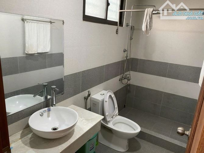 Siêu Phẩm Toà Căn Hộ 5 Tầng Đường Phan Tôn !!! Dòng Tiền 50Tr/Tháng. Cách Biển Mỹ Khê 200M - 5