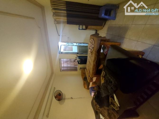 HẺM XE HƠI NGỦ TRONG NHÀ - NGUYỄN THỊ THẬP GẦN CHỢ TÂN MỸ - 3 TẦNG -DT: 4*18.4m- 7 tỷ 5 - 5