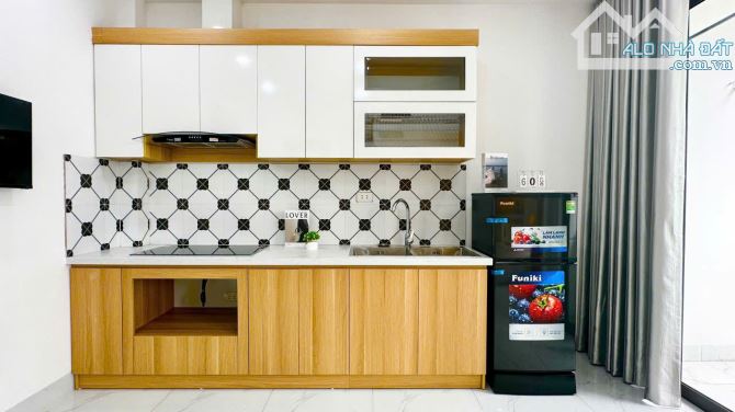 Siêu dòng tiền ! Bán toà CHDV - Pháo Đài Láng 80m x7 tầng TM, MT5.65 , Doanh thu 115 tr/ T - 5