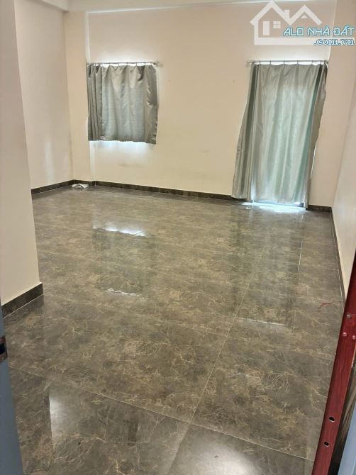 Bán nhà Quận 2 Bán nhà đối diện Trường THPT Giồng Ông Tố đường Lê Hữu Kiều 16M cách NTĐ 10 - 5