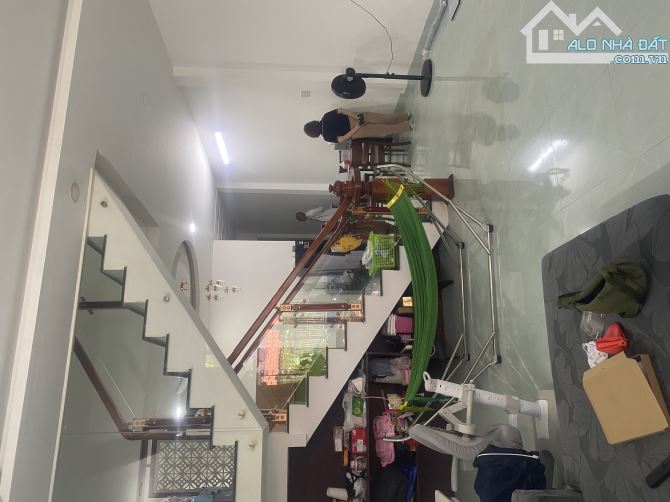 CẦN BÁN NHÀ 2 TẦNG HẺM XE HƠI ĐƯỜNG LƯƠNG ĐỊNH CỦA, NHA TRANG, GIÁ 3,6 TỶ - 9