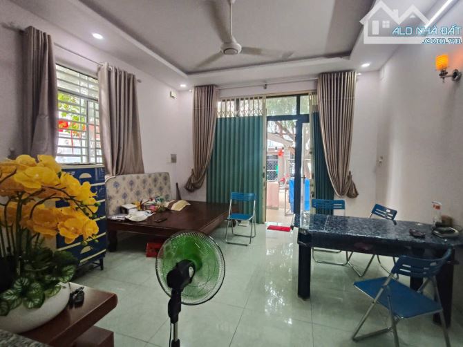 NHÀ BÌNH TRƯNG ĐƯỜNG Ô TÔ DT 182 M2 GIÁ 12,9 TỶ TL - 6