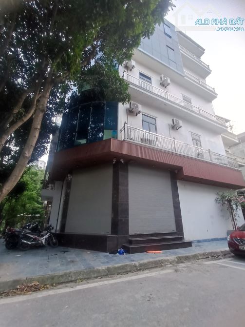 ANH TRAI CÓ VIỆC GỬI BÁN CĂN NHÀ LÔ GÓC , HIỆN ĐANG LÀM VĂN PHÒNG ,THIẾT KẾ THÔNG SÀN - 6