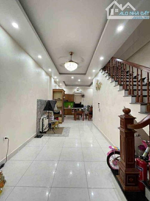 Kiêu kỵ- Cạnh Vin 75m * 3 Tầng - Ô TÔ TRÁNH KINH DOANH - ĐƯỜNG 18M KHÔNG MẤT ĐẤT - 6