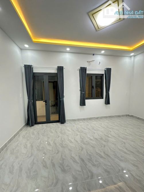 NHÀ ĐẸP QUẬN 10 - THÀNH MỸ, P8, TB – NGANG 5M CỰC ĐẸP -  28M² – 2 TẦNG - NHỈNH 4T - 4
