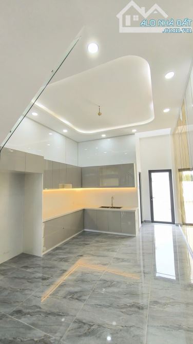Nhà 3 Tầng Ngay Trung Tâm Cần bán Gấp Giá rẻ - 6