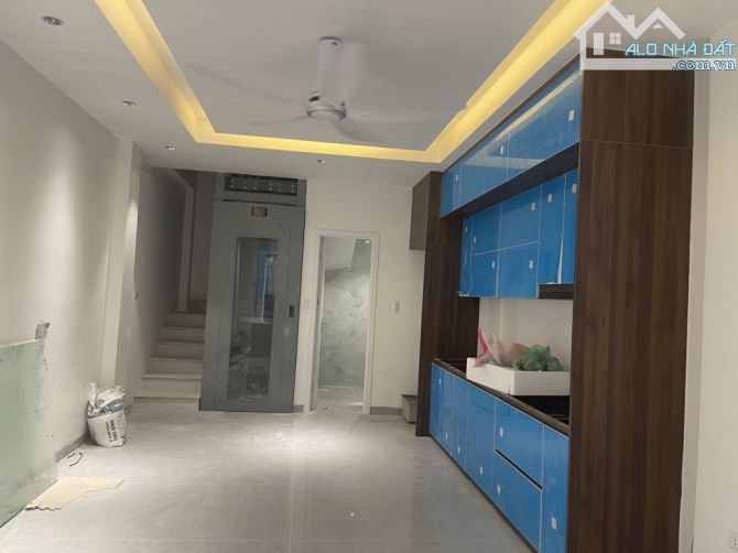 Phố Định Công - 45m2 - BA GÁC ĐỖ CỬA-1 NHÀ RA MẶT NGÕ ÔTo TRÁNH NHAU-7 TẦNG -THANG MÁY - 6