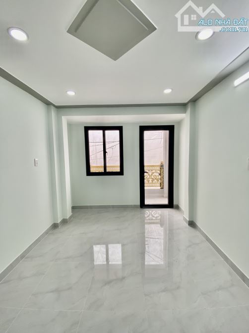 NHÀ ĐẸP TRỊNH ĐÌNH THẢO – TÂN PHÚ – GẦN ĐẦM SEN – 34M² – CHỈ 4.05 TỶ - 5