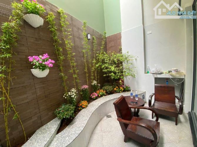 5 TẦNG NGAY CÂY GÕ - HOÀNG LÊ KHA-P.9- Q.6 -DT: 86M2- GIÁ CHỈ 8 TỶ 7 - 6