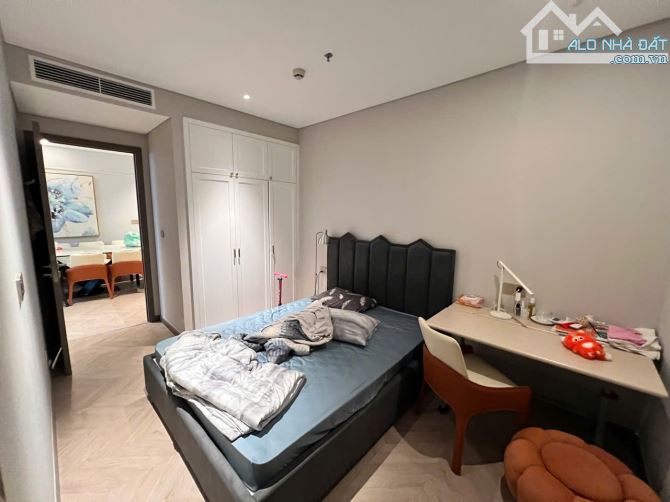 Cần bán căn hộ 2 ngủ 82m2 D