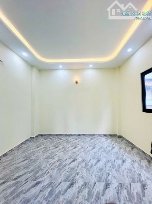 BÁN NHÀ 5 TẦNG MỚI 100% MẶT TIỀN ĐƯỜNG SỐ Q.4 XE HƠI NGỦ TRONG NHÀ NHỈNH 12TỶ - 6