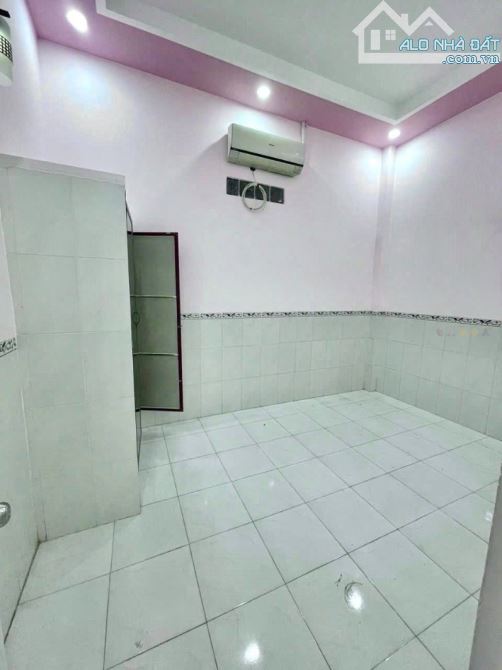 Kẹt quá rồi bán gấp căn nhà cấp 4 Đ.Trần Tử Bình, củ chi 150m2 SHR 2PN. Giá 705 Triệu - 6