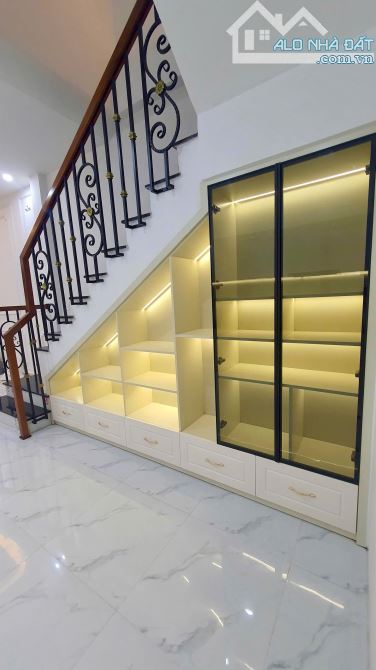 Nhà 2 tầng mặt tiền kiệt Lê Phụng Hiểu thông Bùi Thị Xuân và đi ra Đồng Khởi - 6