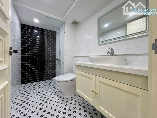 Bán căn hộ Cao cấp DUPLEX VISTA VERDER Quận 2 căn góc 3 mặt tiền 6pn giá TLcc - 6
