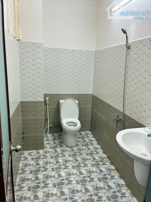 Bán nhà Quận 2 Bán nhà đối diện Trường THPT Giồng Ông Tố đường Lê Hữu Kiều 16M cách NTĐ 10 - 6
