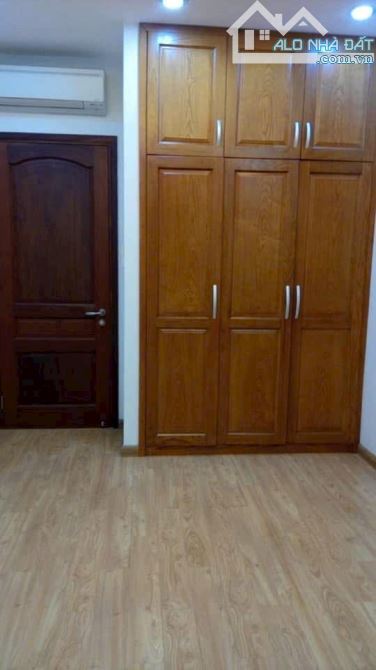 Bán nhà Bình Thạnh - khu biệt thự - 120m2 - ngang 6m - 5 tầng + hầm 4 ô tô - 7