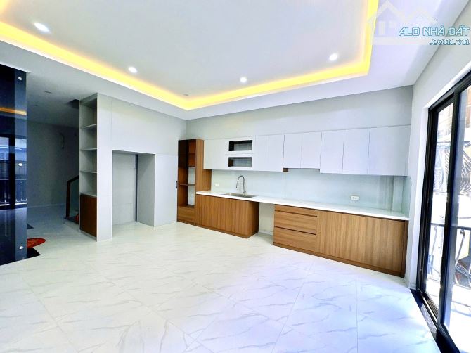 Cần bán gấp nhà riếng phân lô gara Ôtô kinh doanh 50m,6T thang máy phố Vương Thừa Vũ, TX - 7